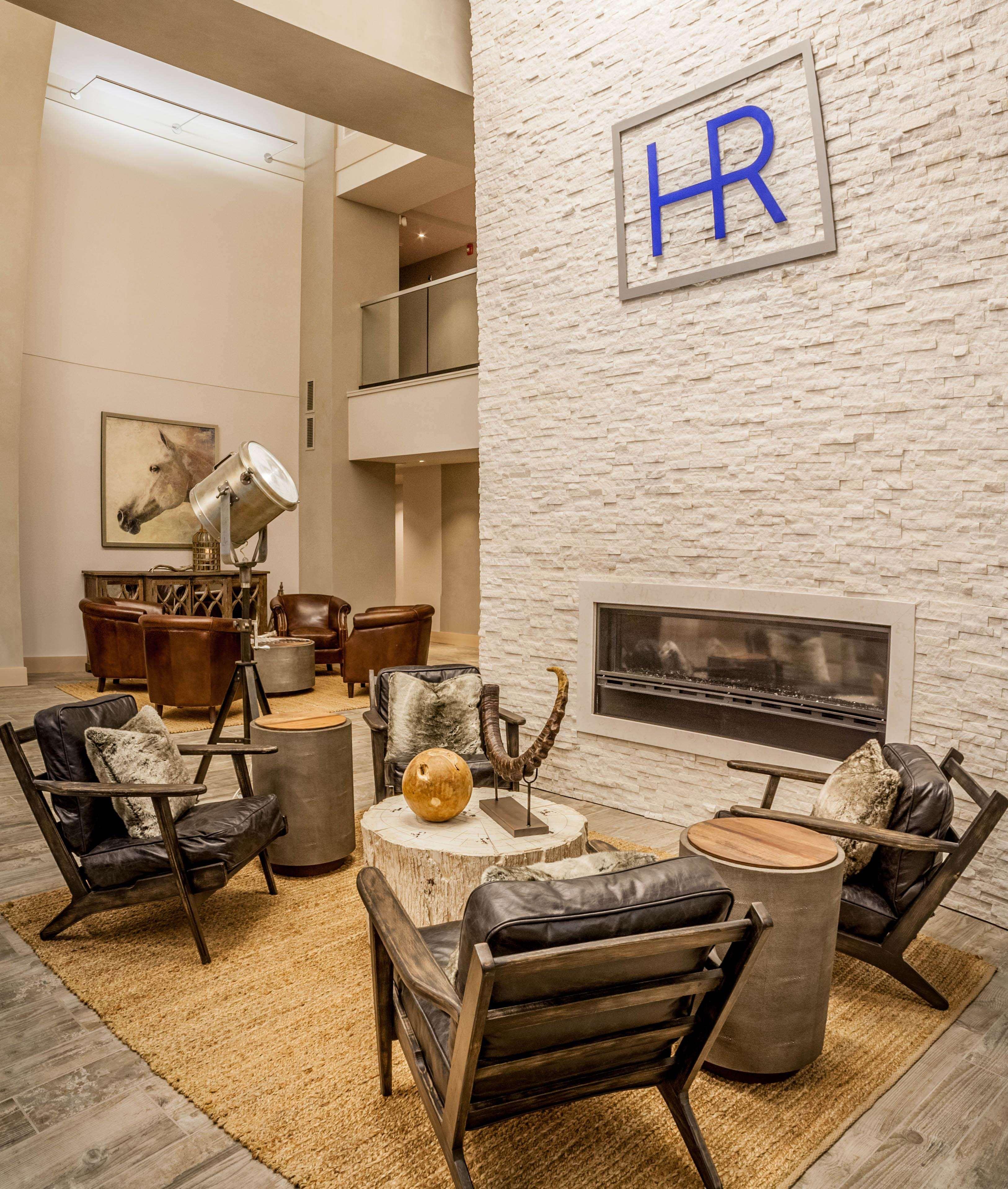 Hotel Renovo Des Moines Urbandale,Tapestry Collection Hilton Zewnętrze zdjęcie