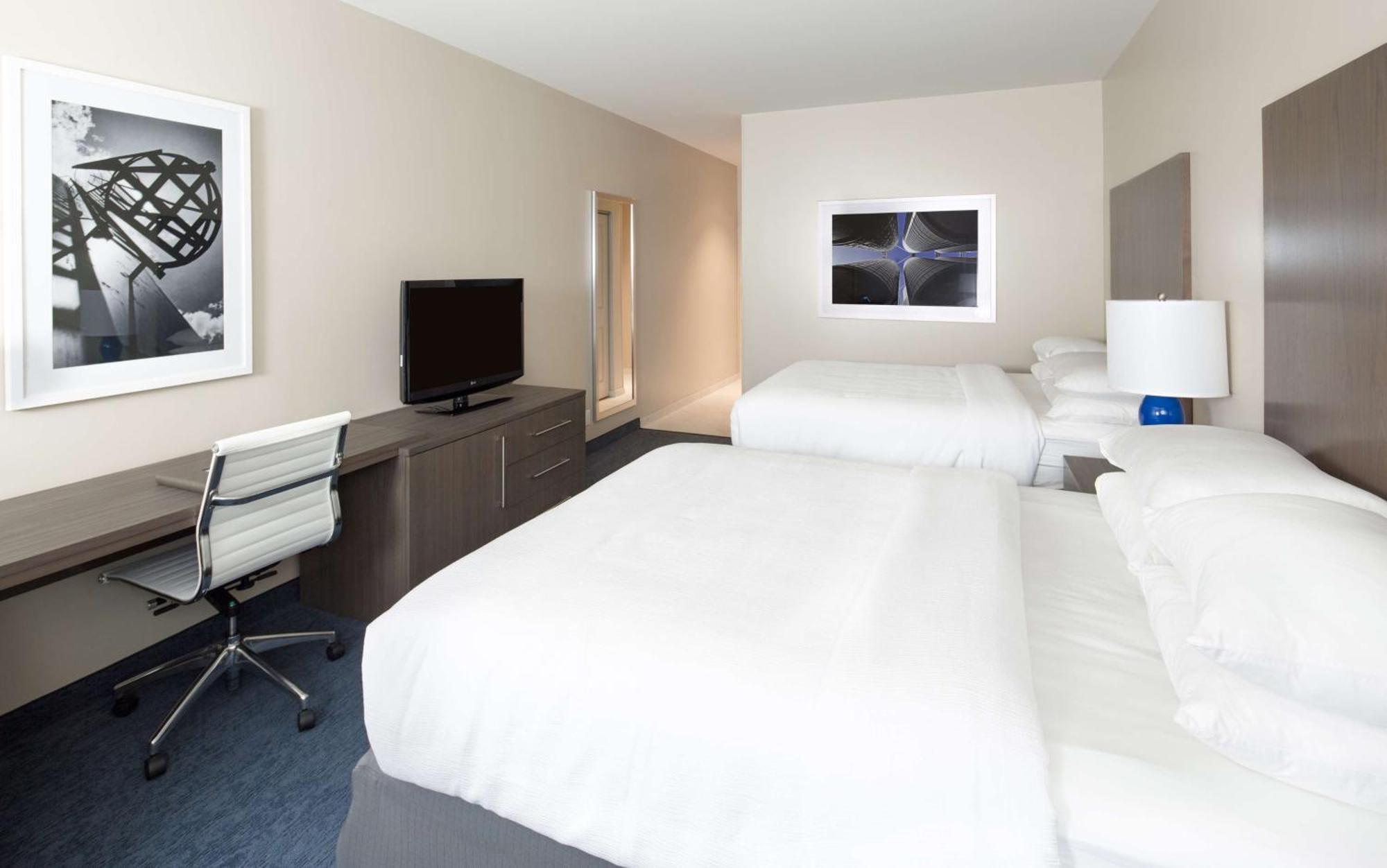 Hotel Renovo Des Moines Urbandale,Tapestry Collection Hilton Zewnętrze zdjęcie